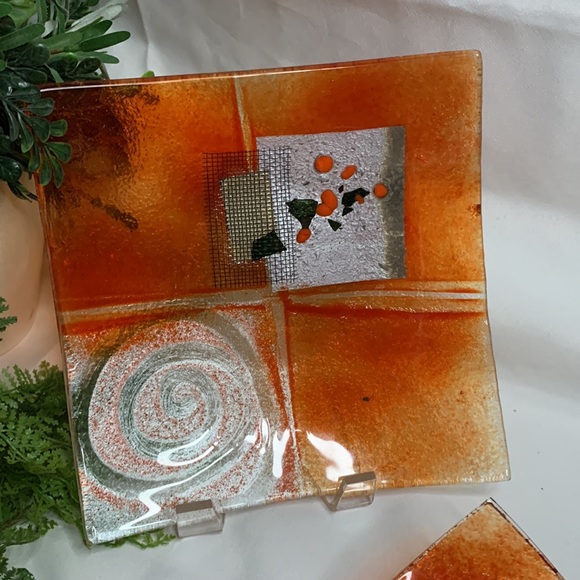 Handmade orange and silver fused glass decorative plates set of 2 - Picture 3 of 12